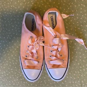 Coral converse worn 4-5 times. Womens 8, satin laces.